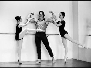 Arnold-Schwarzenegger-dance-lessons-7